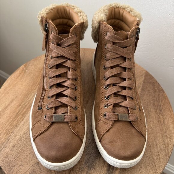 UGG Olive High Top Sneaker Leather Shearling Zip Lace Casual Women Boot 8.5 - Picture 5 of 12